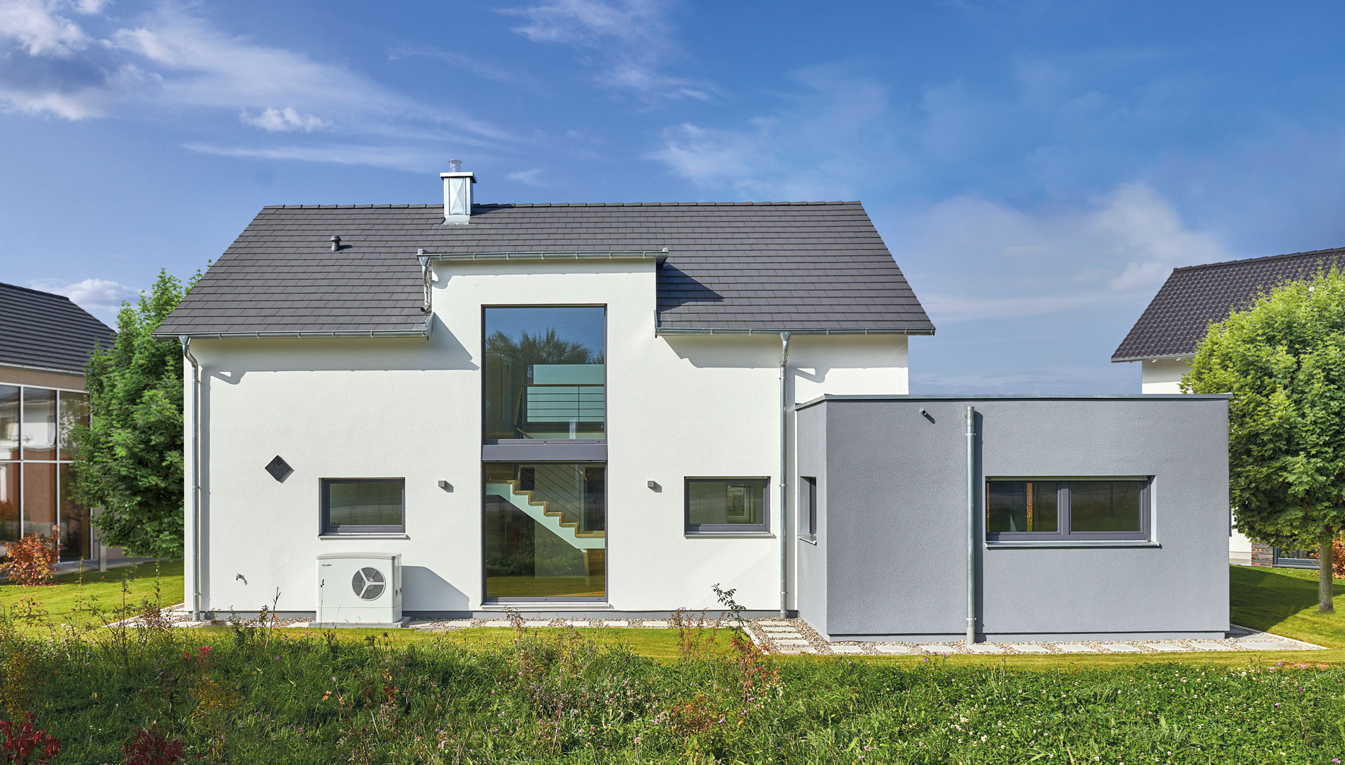 Musterhaus Günzburg Luft-Wasser-Wärmepumpe - WEISS & Volkmer Haustechnik